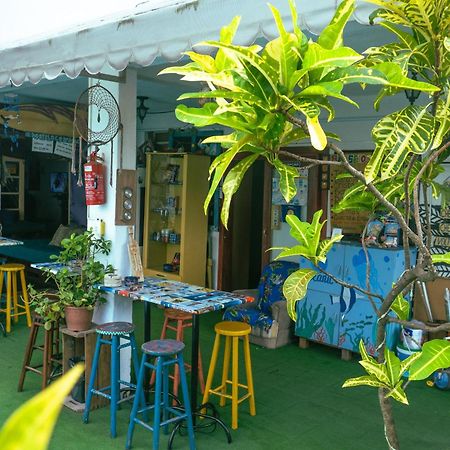Oceanic Hostel Balneário Camboriú Exteriör bild