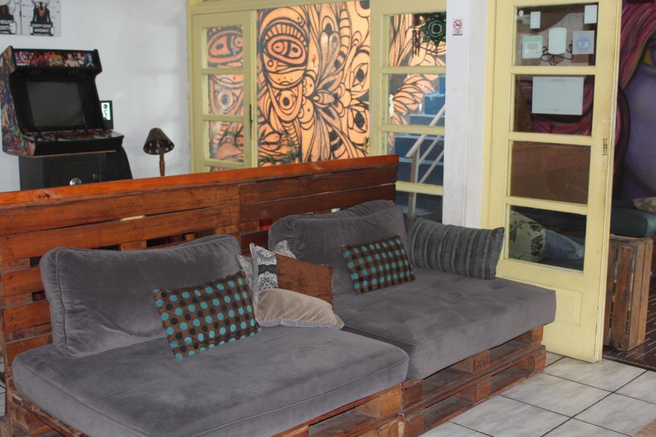 Oceanic Hostel Balneário Camboriú Exteriör bild