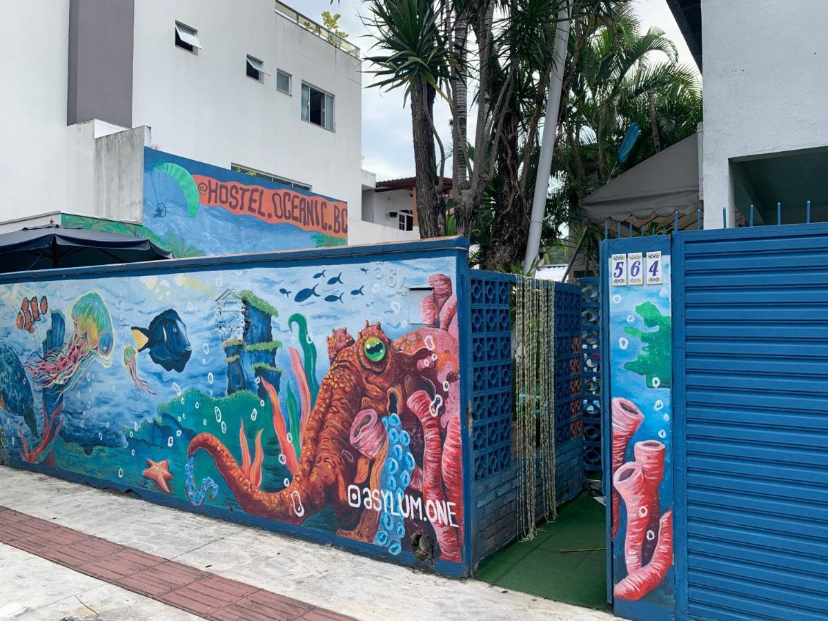Oceanic Hostel Balneário Camboriú Exteriör bild