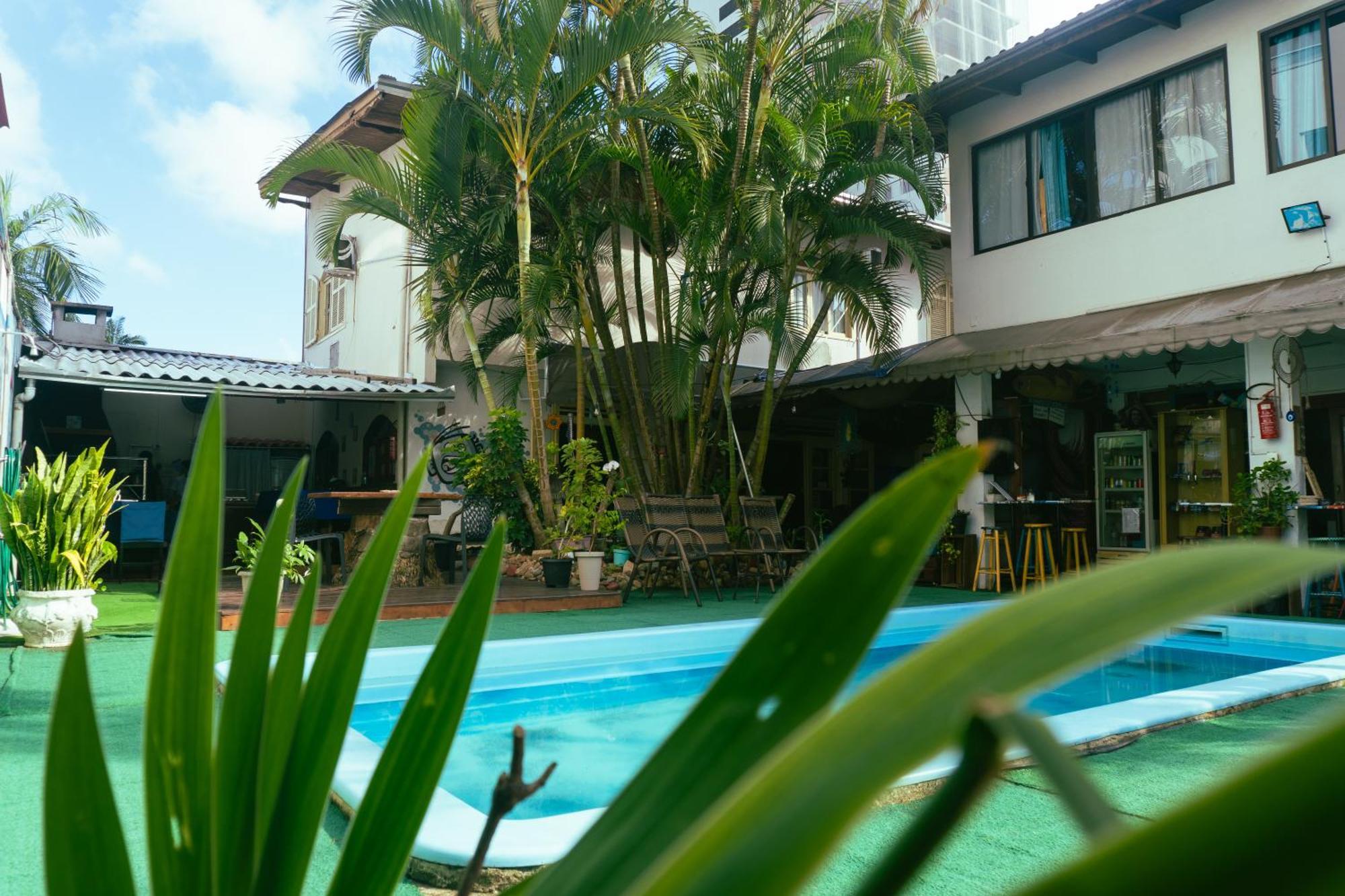 Oceanic Hostel Balneário Camboriú Exteriör bild
