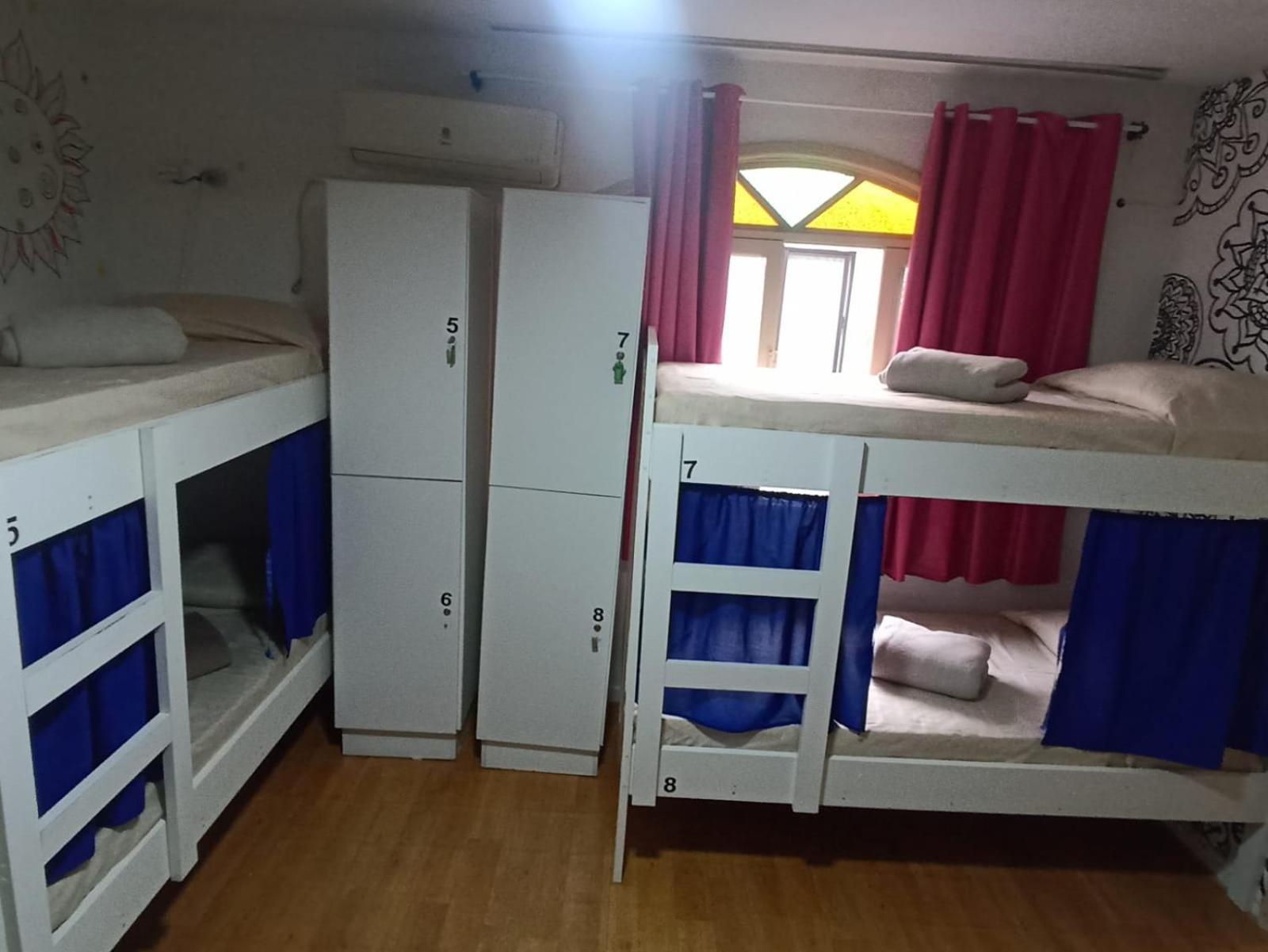 Oceanic Hostel Balneário Camboriú Exteriör bild