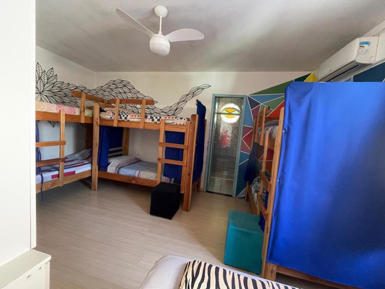 Oceanic Hostel Balneário Camboriú Exteriör bild