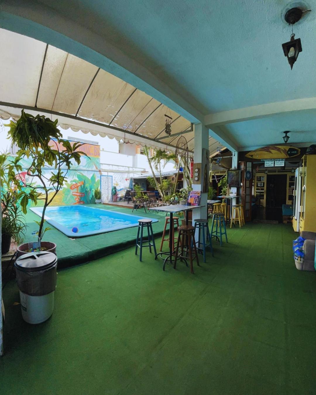 Oceanic Hostel Balneário Camboriú Exteriör bild