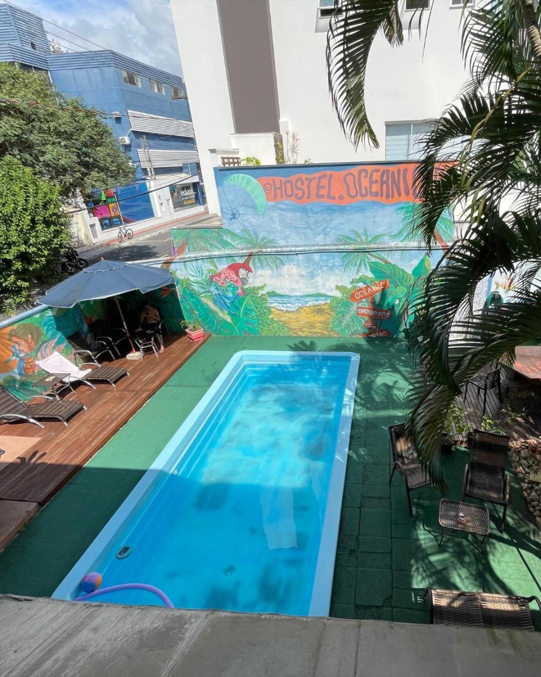 Oceanic Hostel Balneário Camboriú Exteriör bild